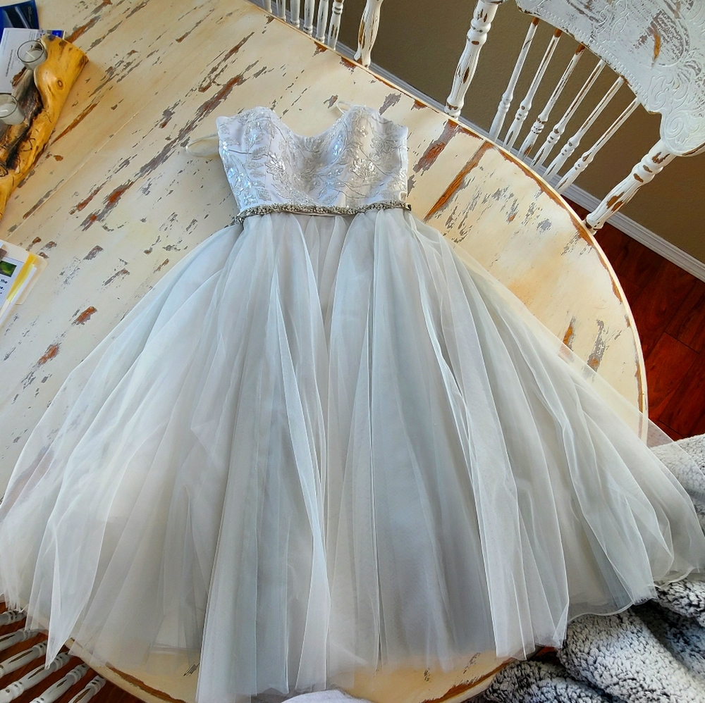 David's Bridal Lace Top Wedding Dress